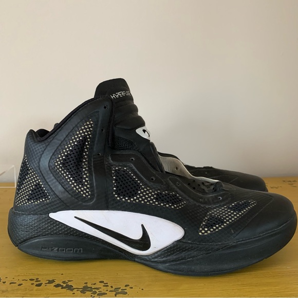 NIKE Zoom Hyperfuse Black Men’s Shoes - Picture 1 of 10